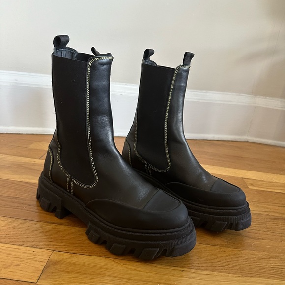 Ganni Leather Chelsea Boots (size US 9/EU 40) - Picture 2 of 4